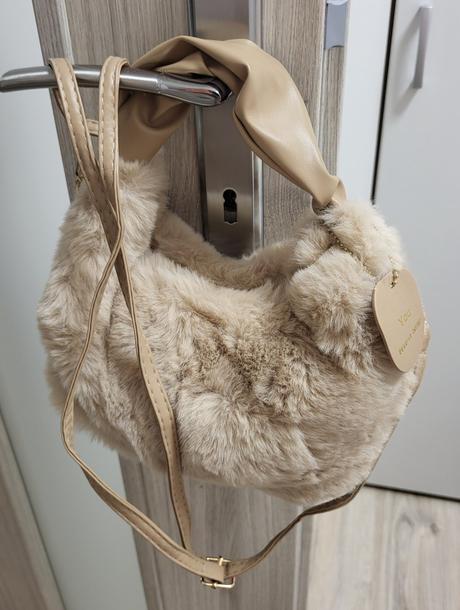 Kožušinková kabelka - bledohnedá, 