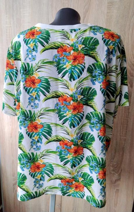 Vzorovaná blúzka, 48