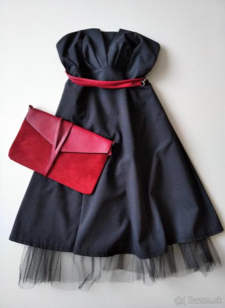 Spolocenske saty, 36