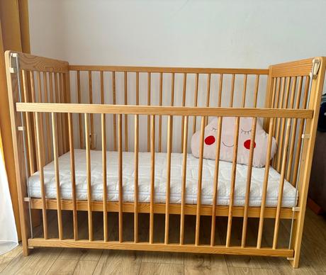 Detská drevená postieľka, šírka (cm): 60,dĺžka (cm): 120