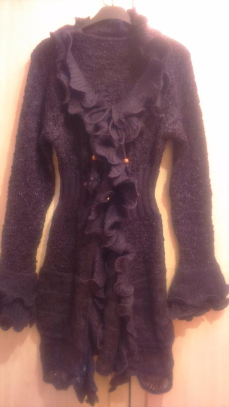 Dlhý fialový sveter, m / s