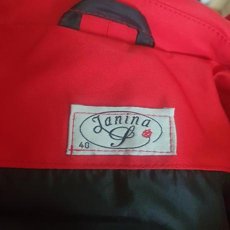 Prechodný kabát, 40