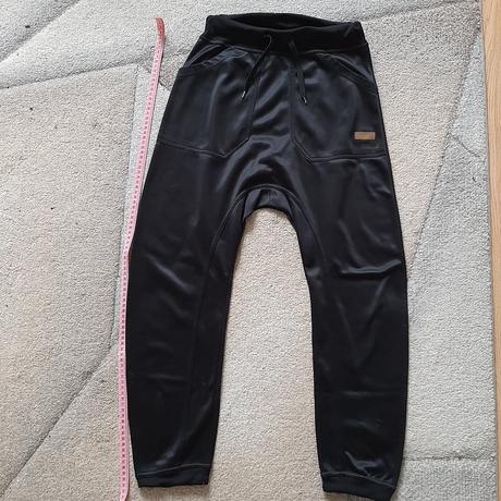 Chlapčenské tepláky, 152