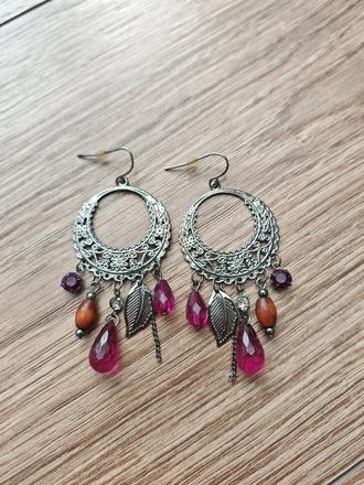 Krásne visiace náušnice, 