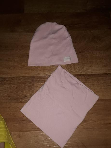 Bledoruzovy set tensi, 