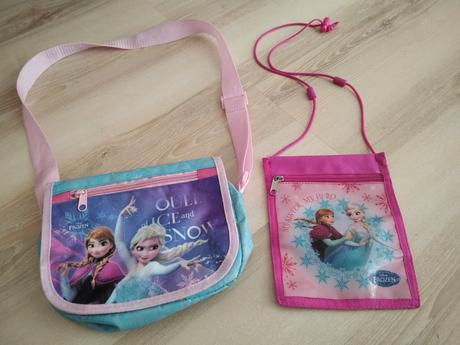Kabelky frozen, 