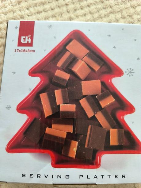 Servírovací tanier, 