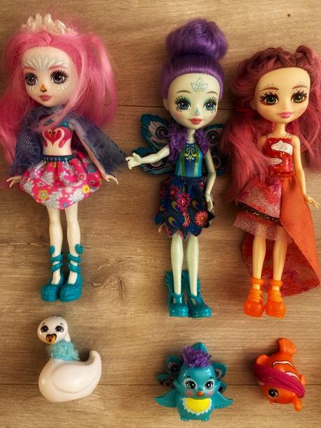 6x enchantimals so zvieratkom,5 eur-ks.spolu 25eur,