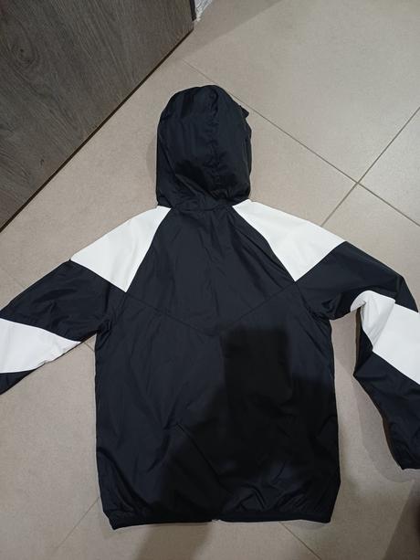 Tenšia vetrovka c&a, c&a,152