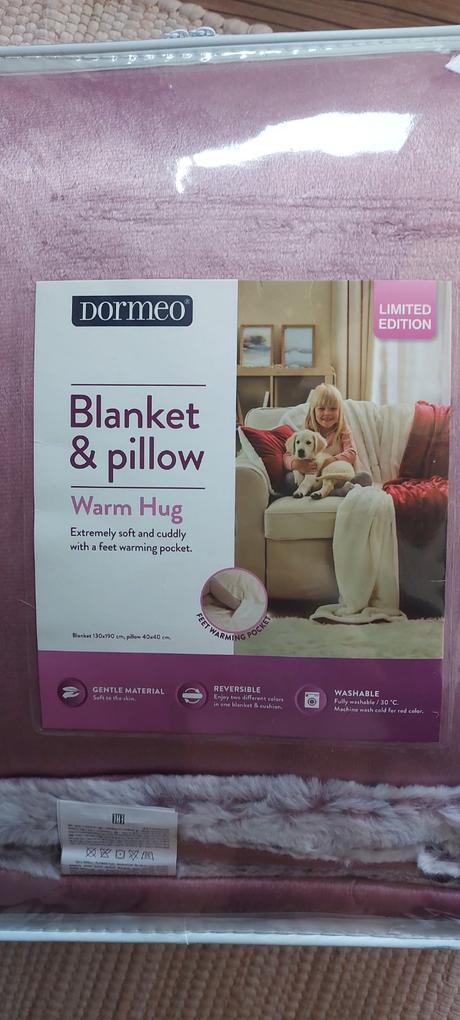 Dormeo hrejivý set (deka + vankúš), 