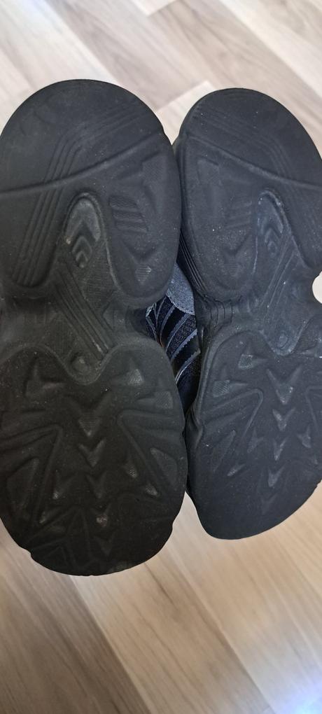 Tenisky, adidas,32