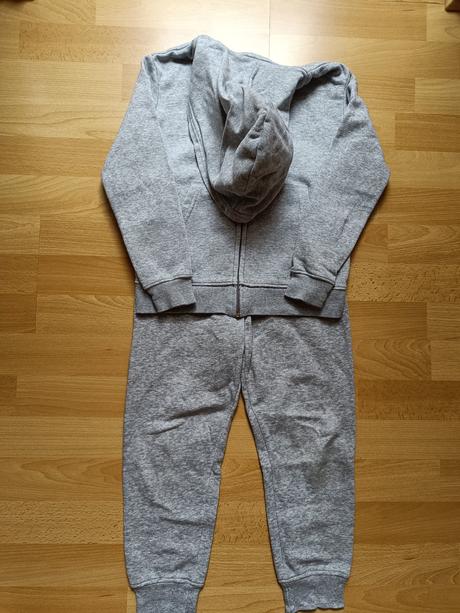 Teplakova suprava, h&m,122