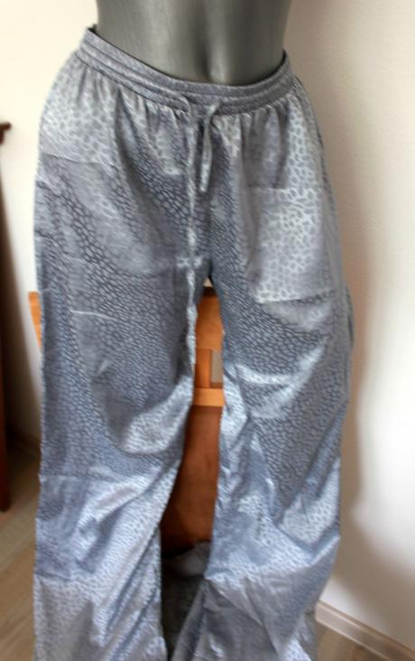 Znackove pyzamove nohavice, xs