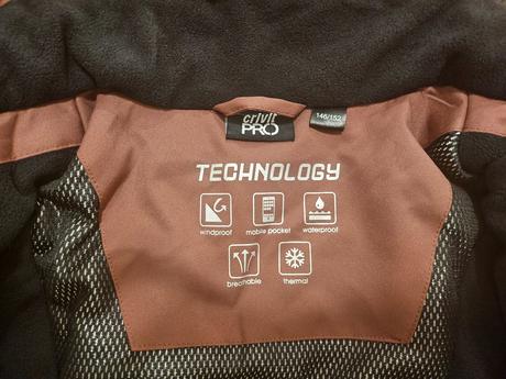 Dievcenska zimna lyziarska bunda bordova, crivit,152