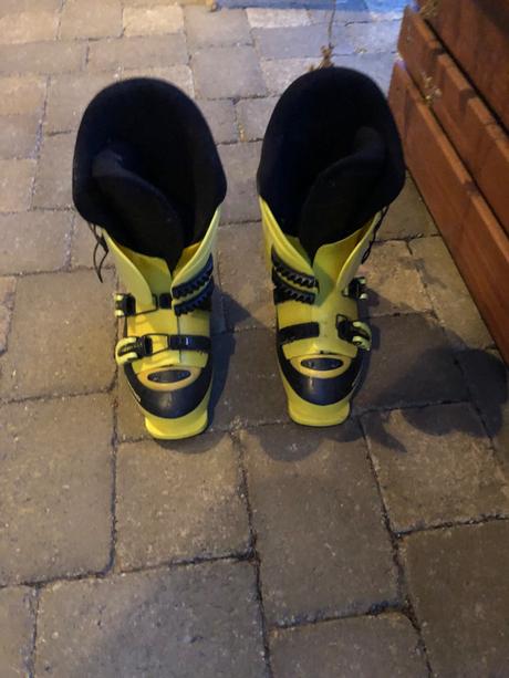 Lyziarky, rossignol,38