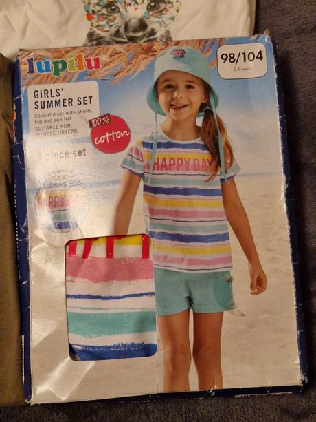 Set triciek + supravicka (nova) v. 98-104, 86–98