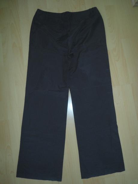 Tmavohnede nohavice, 40