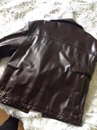 Pánska koženka, 48