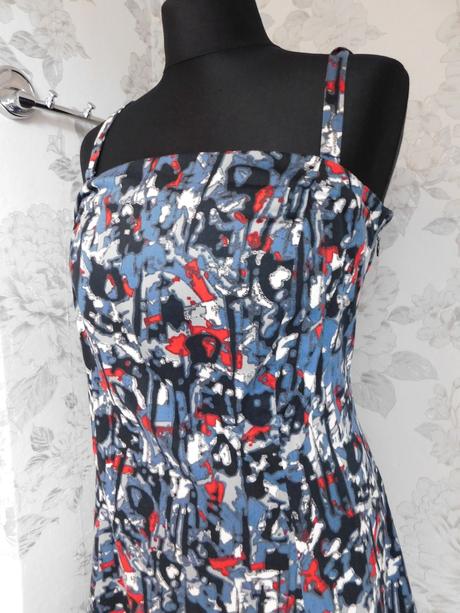 Kvalitne letne pekne šaty, 42