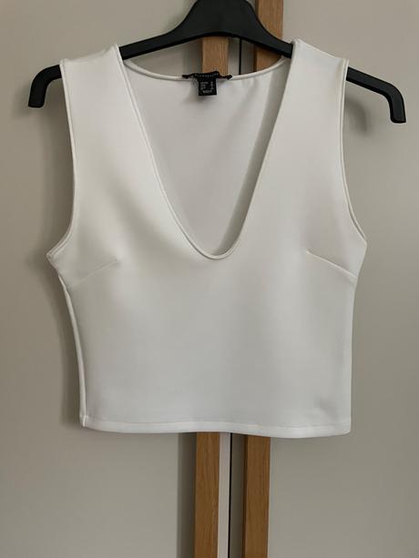 Crop top, atmosphere,s