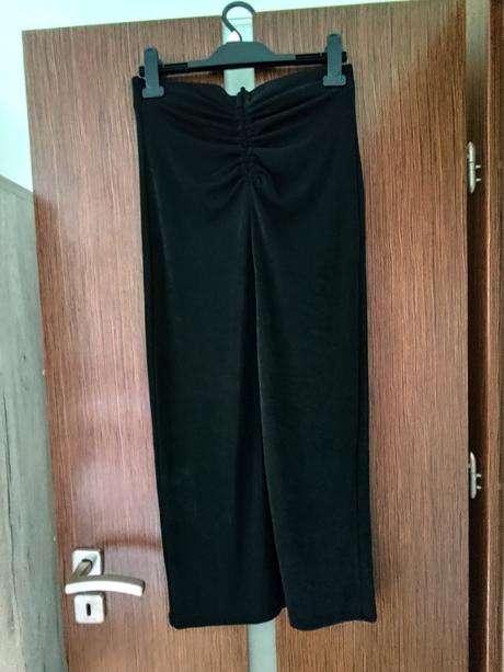 Ľahká, nekrčivá letná sukňa bershka, veľ., bershka,s