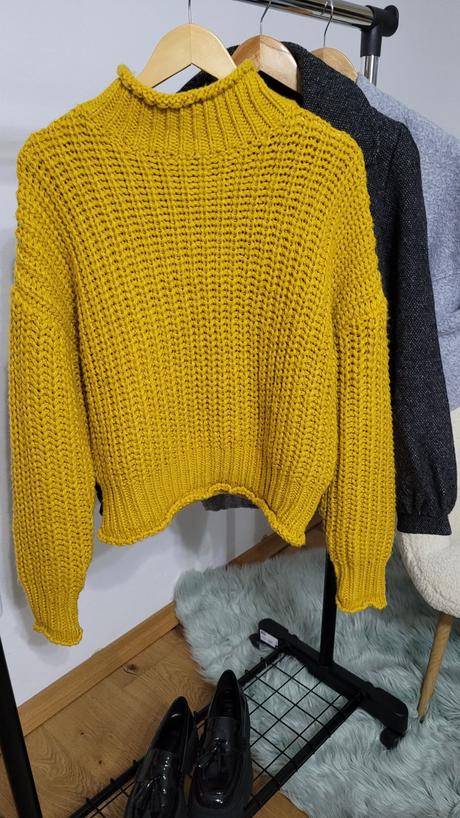 Sveter reserved, reserved,m