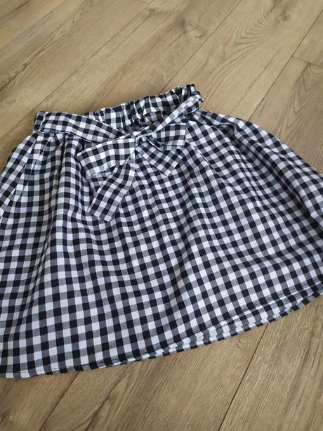 Kockovana sukňa, gate,m