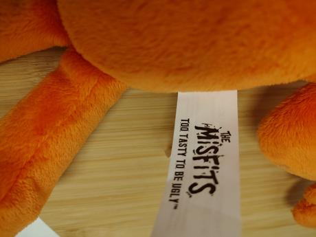 Plyšová zombie mrkva, misfits, 32 cm, 