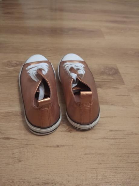 Tenisky, atmosphere,39