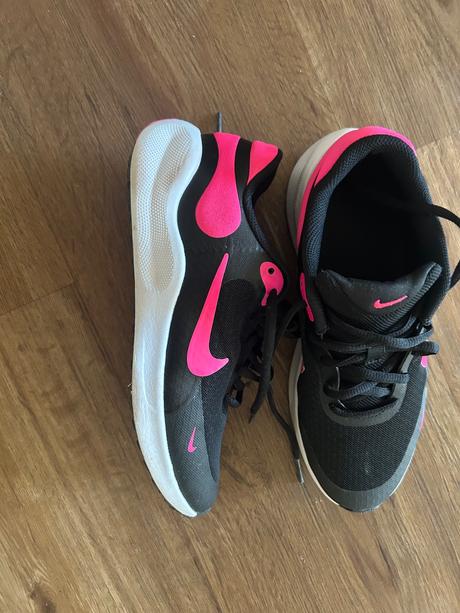 Tenisky cena s postou, nike,36