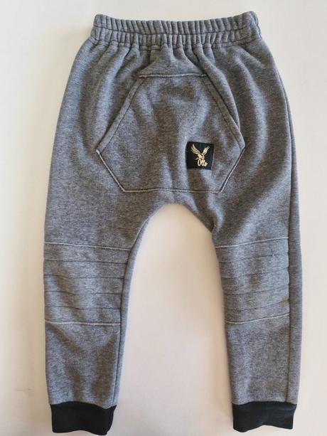 Teplé tepláky, 110