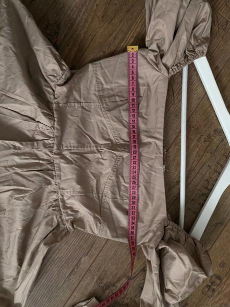 Šaty pre družičku, 36