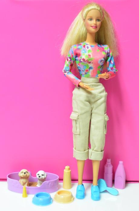 Retro bábika barbie,
