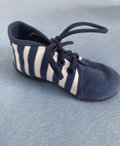 Plátené tenisky, 23