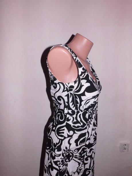 Bielo čierne šaty, 38
