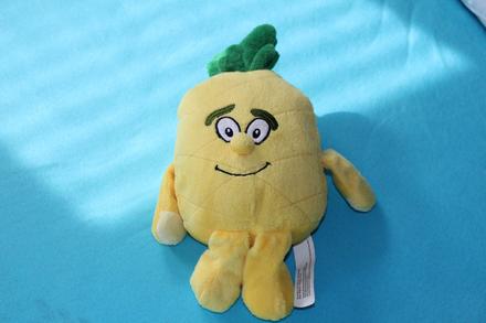Plyšový ovocníček z billy ananás, 