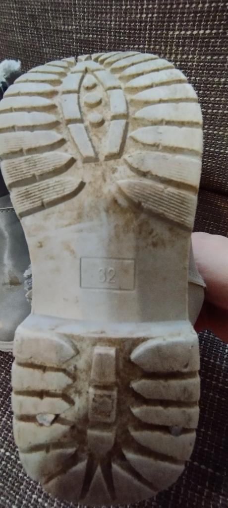 3. zimné topánočky + čižmičky na donosenie, 32