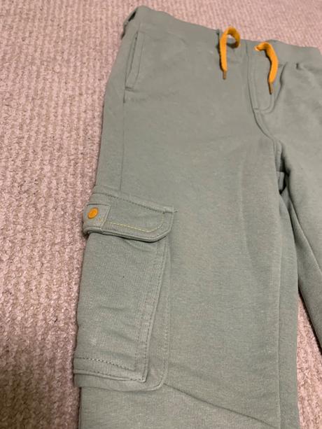 Tepláky, sergent major,146