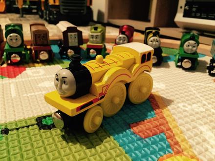 Moly dreveny vlak z tomáš a jeho kamaráti ,