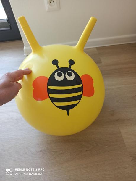 Hopsadlo skakajuca lopta,