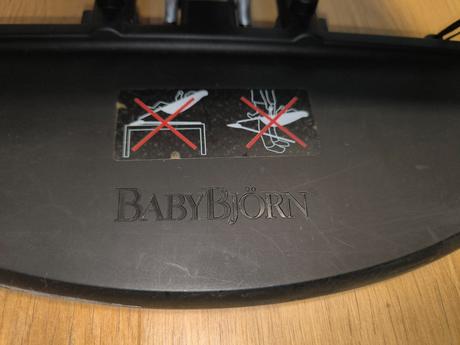 Ergonomické lehátko značky babybjörn, bordové,