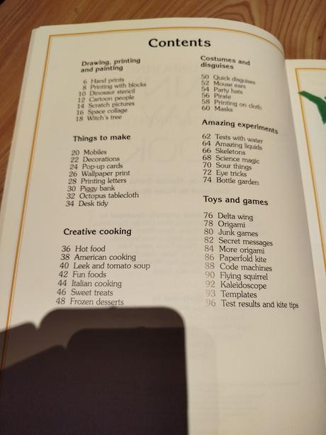 Kniha anglicka rainy day book.,