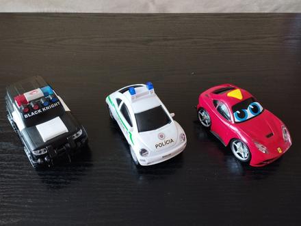 Autíčka na baterky 3ks, 