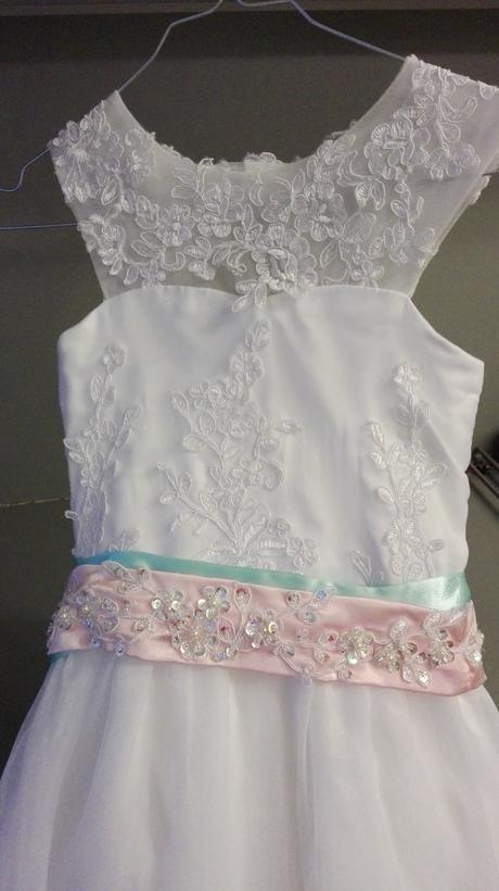 Šaty na svadbu, 128