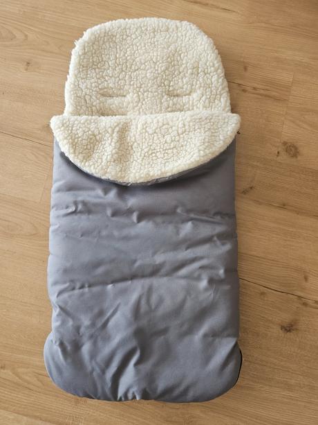 Teplucky fusak z ovčej vlny, 