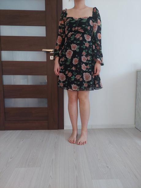 Kvetinové krátke šaty, mohito,l