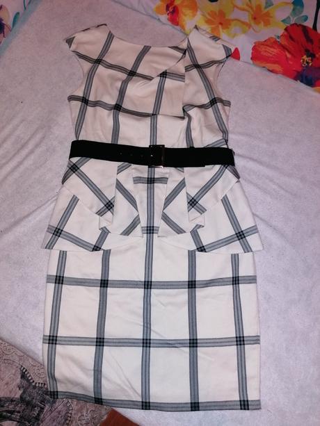 Elegantné šaty s opaskom, bonprix,38