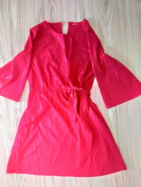 Šaty lesklé, lindex,146