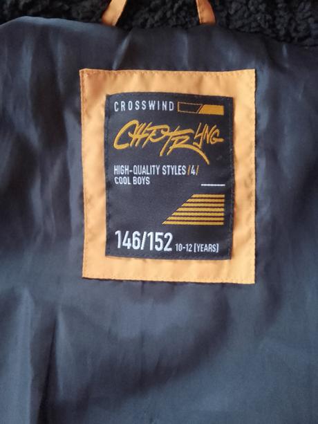 Chlapčenská vesta, chapter young,146