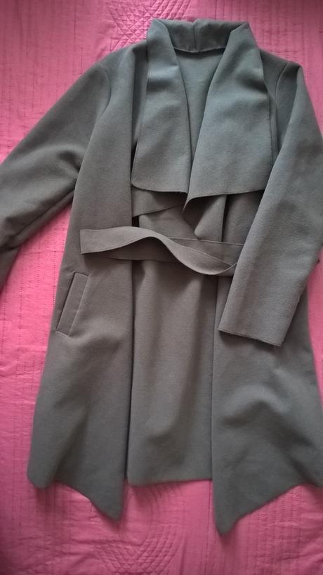 Kabátik na jar jeseň, 40